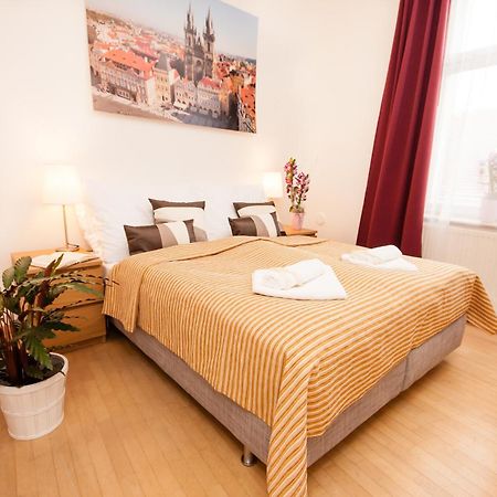 Wenceslas Square Lofts Прага Екстер'єр фото