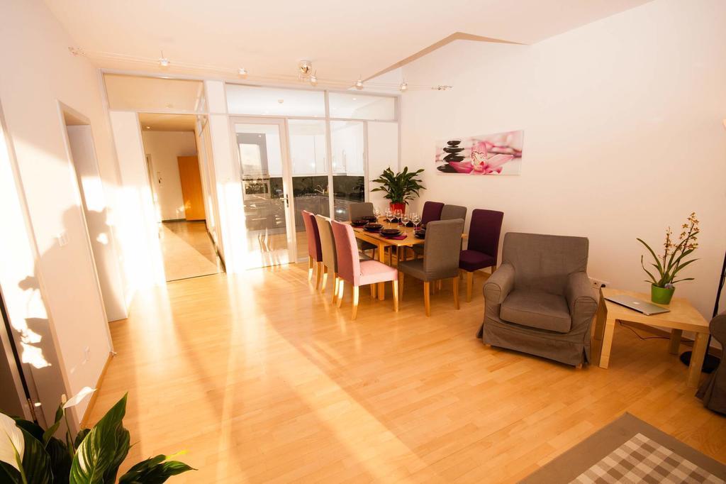 Wenceslas Square Lofts Прага Екстер'єр фото
