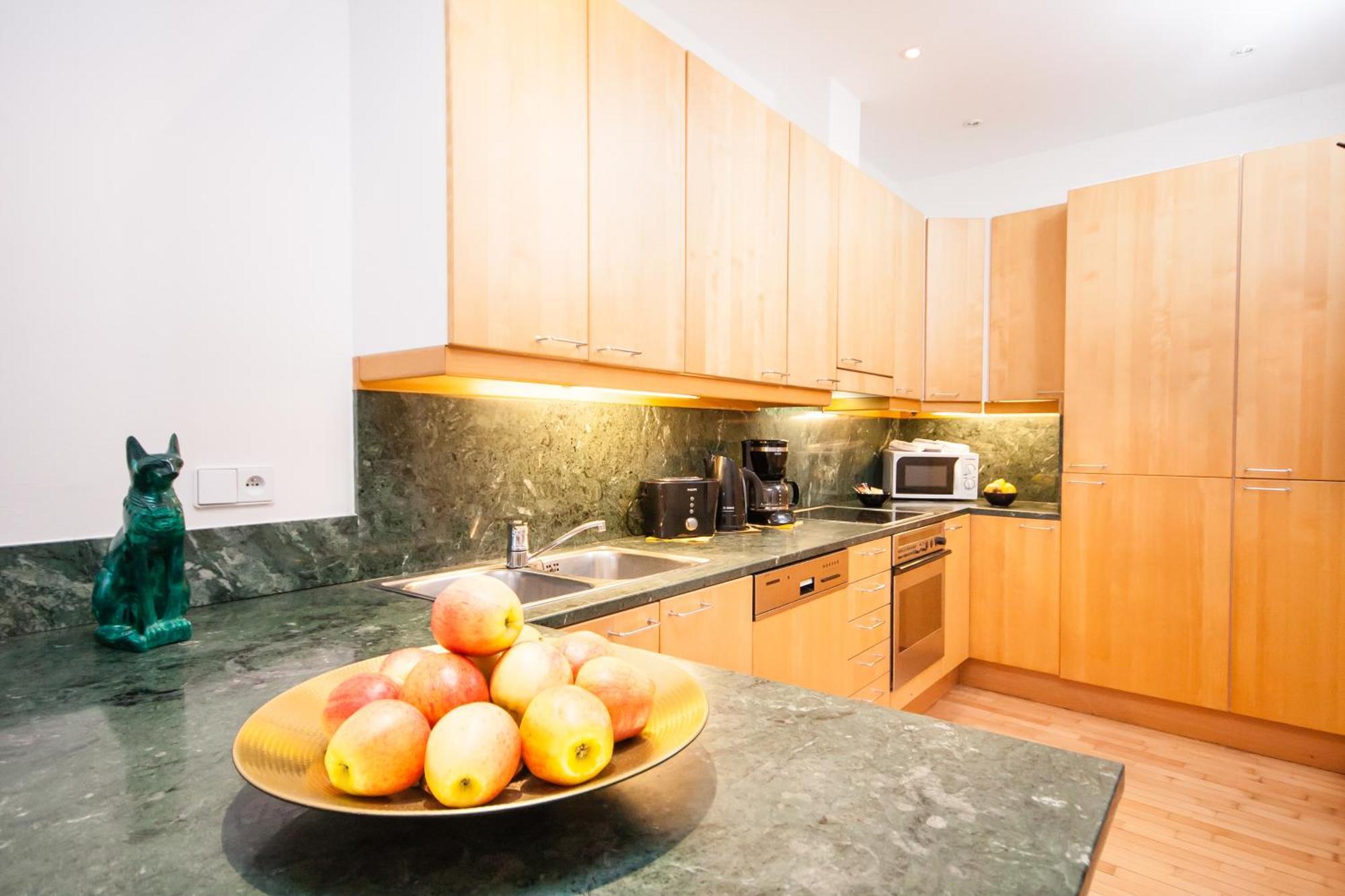 Wenceslas Square Lofts Прага Номер фото