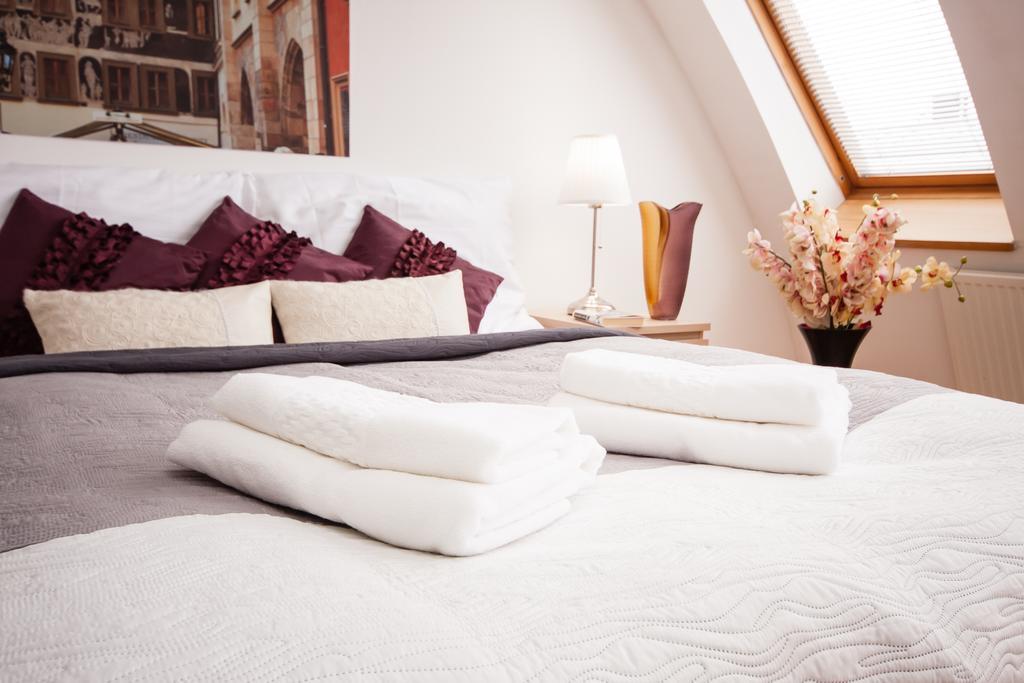 Wenceslas Square Lofts Прага Екстер'єр фото