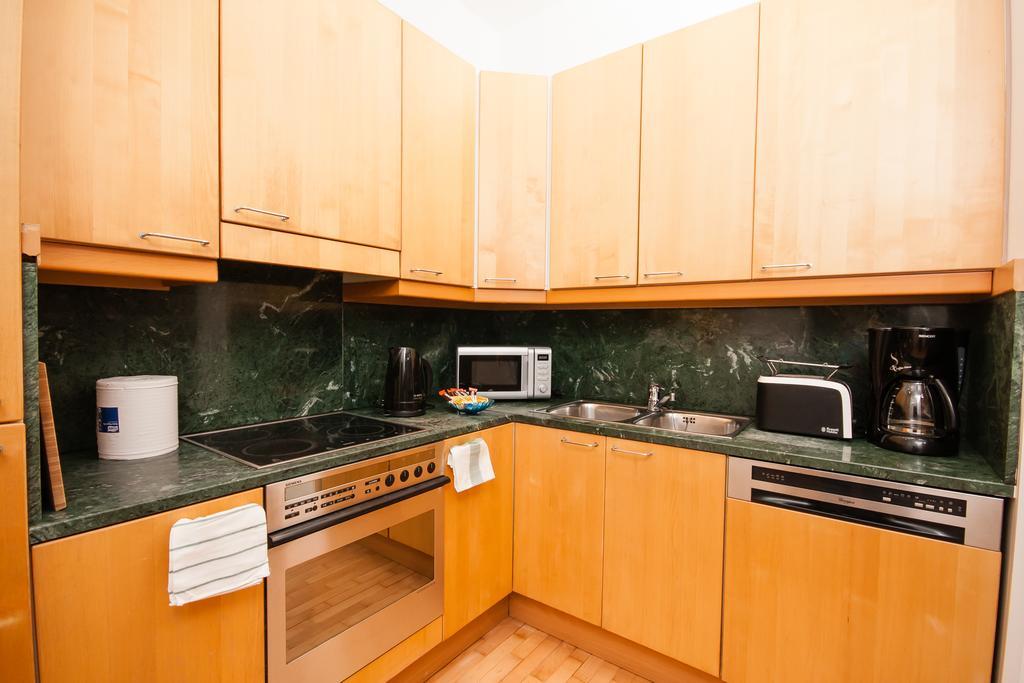 Wenceslas Square Lofts Прага Екстер'єр фото