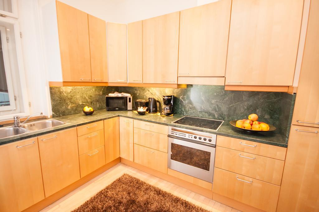 Wenceslas Square Lofts Прага Екстер'єр фото